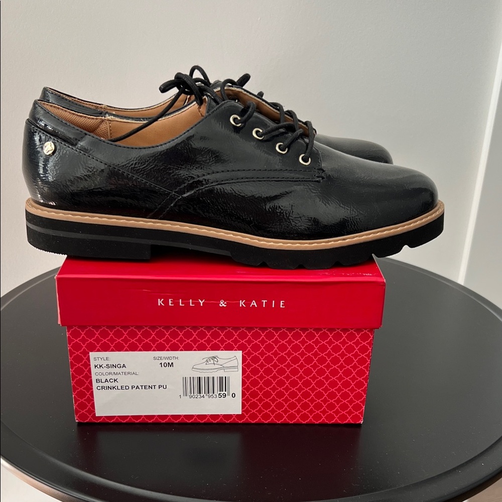 Kelly & Katie Black Crinkled Patent Women's Oxfords
